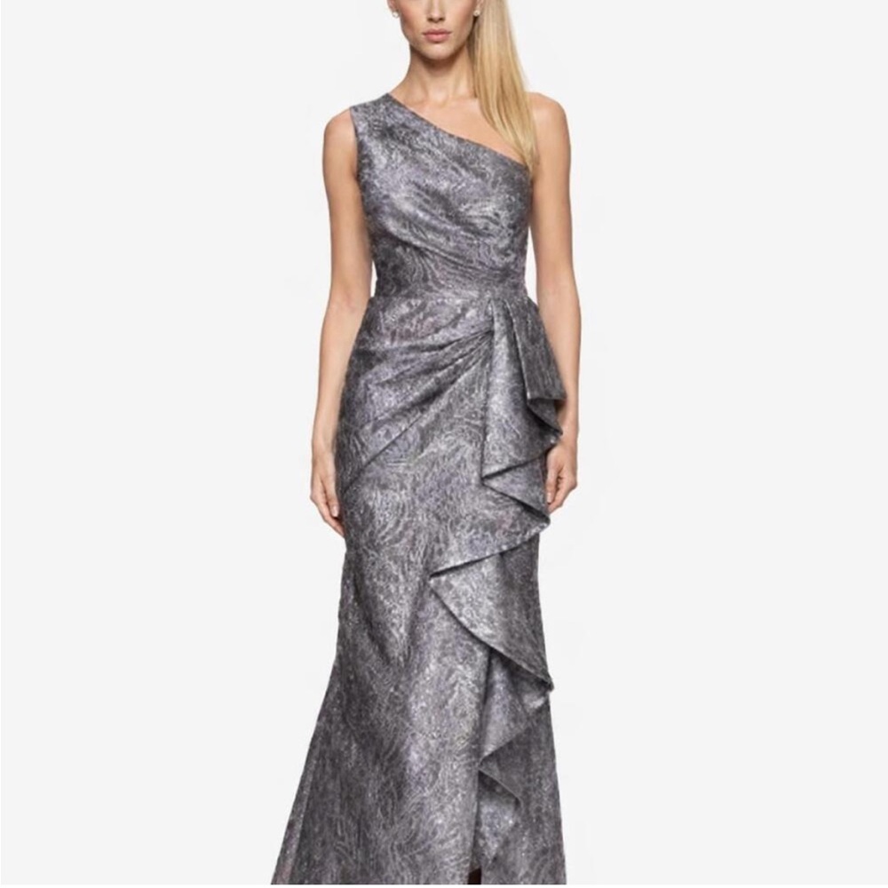Xscape Silver One Shoulder Metallic Gown Size 4 NWT Formal Ruffle Dress GALA MOB - Picture 2 of 13